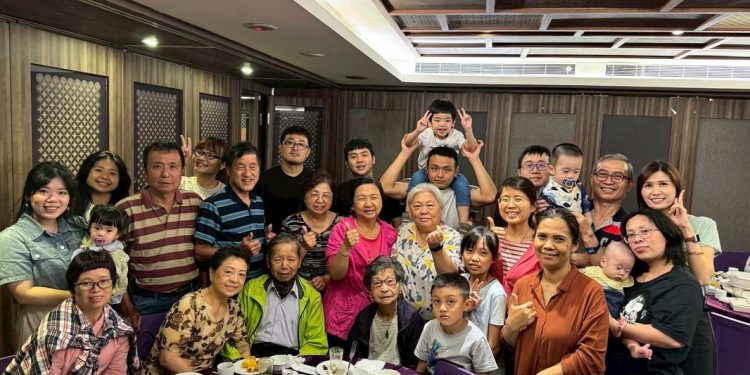 臺北市114年金婚表揚活動見證70年白金婚 傳遞世代家庭幸福