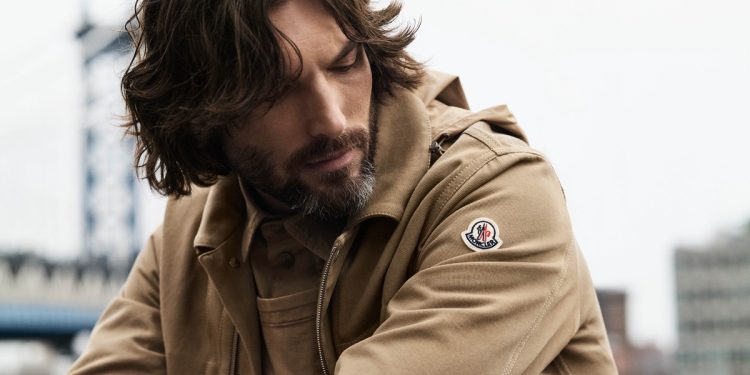 MONCLER 2025夏季系列創意變奏樸實工作服 推出時尚都市造型
