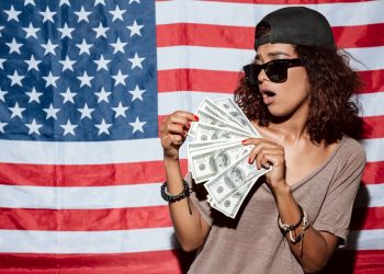 全球無一倖免！川普發動關稅戰 00945B成避「稅」天堂