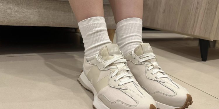 百搭爆款鞋猛砍4折起!正妹分享「這樣買」網狂讚:真的很超值!