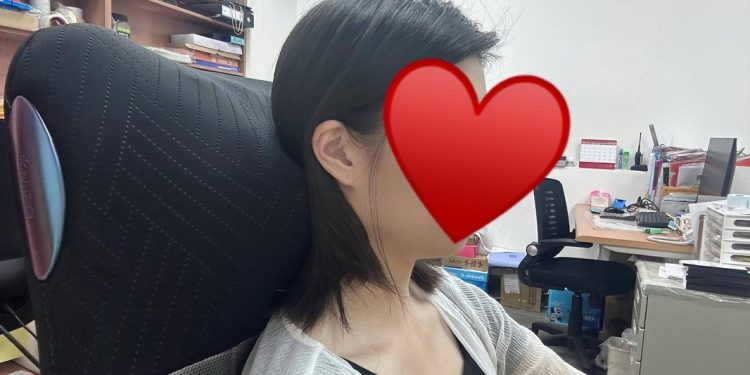 同事激推這款「辦公室神物」消除肩頸頂扣扣 OL一用回不去秒到momo下單!