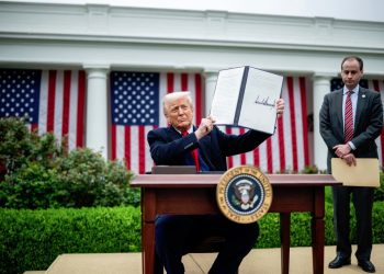 關稅重拳引發全球股災 美股期指再崩、川普堅稱「有時必須服藥」