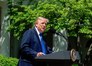 川普宣布美英貿易協議草案 擴大美國出口、維持10%進口關稅