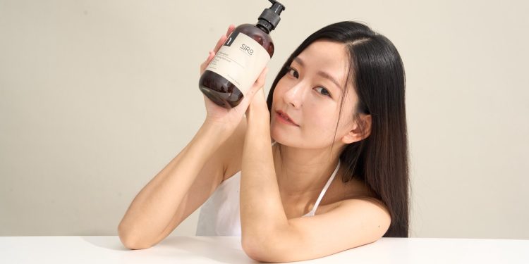 從頭開始的日常儀式：人氣髮品SIRO用科學為頭皮找回平衡與自信