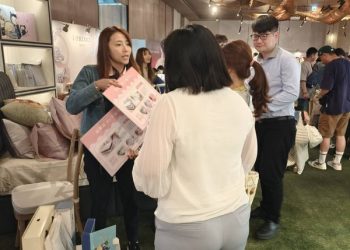 上品寢具床墊館參展台中結婚採購節展人氣