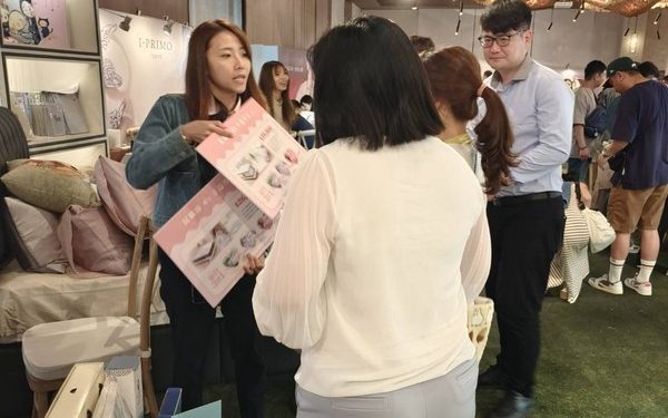 上品寢具床墊館參展台中結婚採購節展人氣
