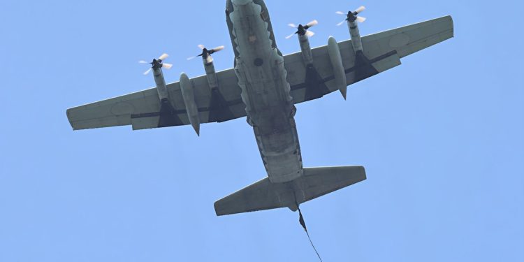 「傘兵騰空 鍛造勁旅」陸軍空訓中心多元跳傘展現戰力精進成果