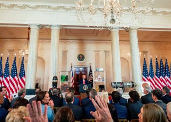 川普將訪中東三強 沙烏地、阿聯酋、卡達砸數兆美元博取戰略紅利