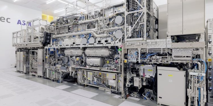 艾司摩爾新一代EUV設備報價過高 台積電未入手、先觀望