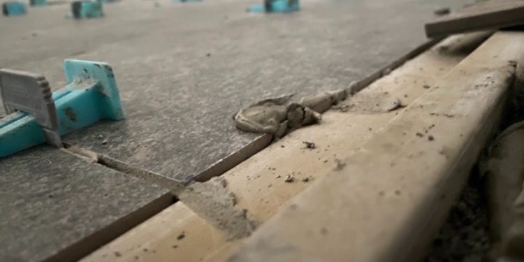 鈞詣地磚工程爭議圓滿和解 阮伯全聲明 願承擔責任 盼重建業界信任