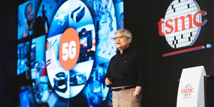 關稅戰未動搖企業對台積電需求 魏哲家：AI晶片供不應求