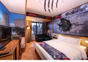 哥吉拉登陸台灣！牆壁與天花板都留下了襲擊的痕跡 「有點可怕，但充滿歡樂的一段時光」