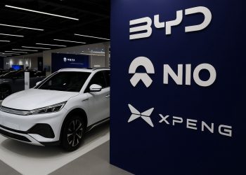 比亞迪再掀價格戰！中國電動車內卷惡化、官方急踩煞車