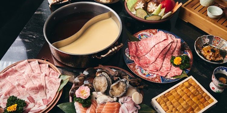 夏日海鮮祭 活龍蝦第二隻99元 「海膽」套餐攻陷味蕾!「二本松涮涮屋」祭高檔海陸食材寵客