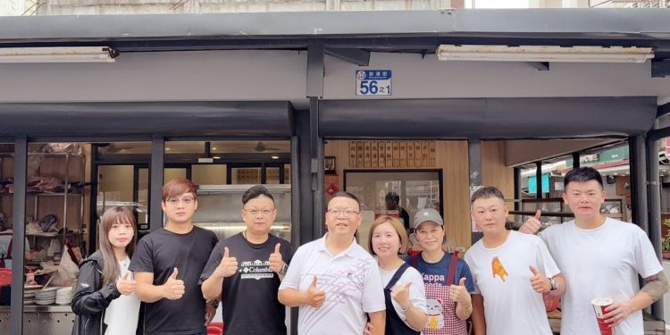 飄香花蓮40年「阿嬤麵店」古早味美食魅力擄獲老中青三代