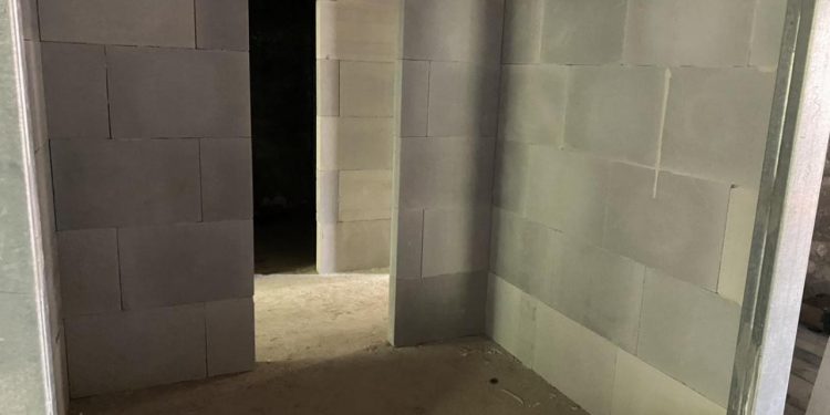 新北隔間牆推薦 萬年壁癌、牆壁發霉問題 防潮一次搞定不再復發