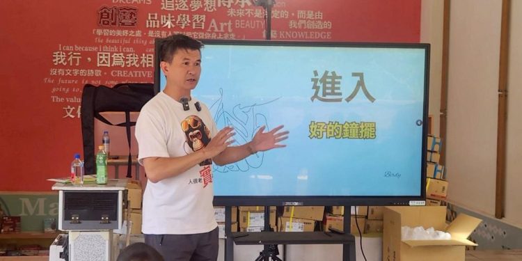 探索未來無限可能!魔力達設計學苑小鶴老師與南投偏鄉孩童共學築夢