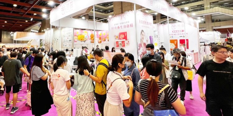 2025國際婦幼展登場!芳茲滴雞精消費滿額抽鑽石項鍊