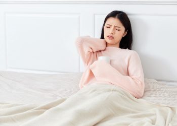 床墊選錯全身痠痛？物理治療師解析三大睡姿關鍵 提醒民眾留意睡眠支撐