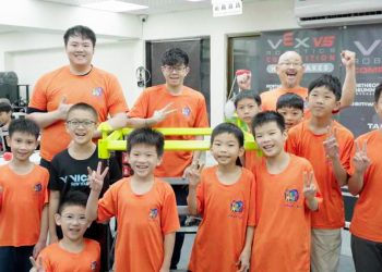 從小扎根科技力   快樂學習機器人