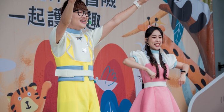 暑假去哪玩？台中漁人町百萬市集開跑！百萬免費消費券、主題週、親子遊戲一次滿足