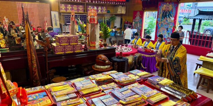 「冤親債主」是什麼？專業化解冤親債主懶人包一次看懂