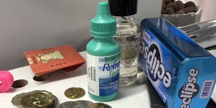 誤會他每天都在哭？真相揭曉竟是「這個」讓全辦公室笑翻