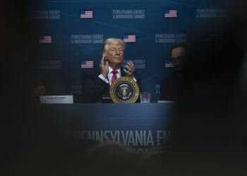 川普政府能源法案輾壓綠能業 風電、太陽能恐全面卡關