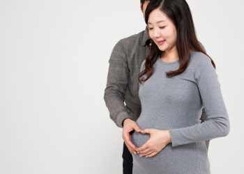 懷孕媽咪最怕的「隱形毒素」上榜 重金屬風險掀網路熱議