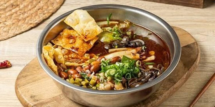 在地人激推 高雄必吃螺螄粉 每日現熬4小時湯頭 重現柳州風味