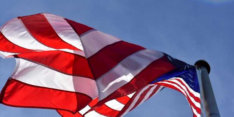 主動式ETF外新選擇 稀飯：僅需萬元入手 00980T一檔搞定股債配置