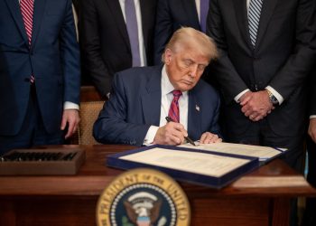 川普再出招！美國擴大鋼鋁關稅50%、預計涵蓋407類產品