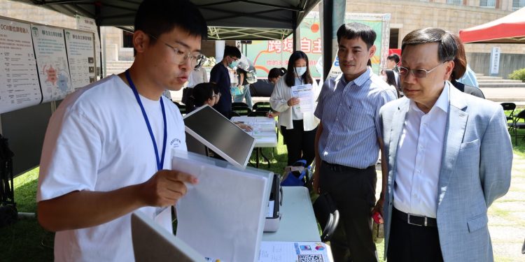 亞洲大學培育AI時代跨領域未來人才