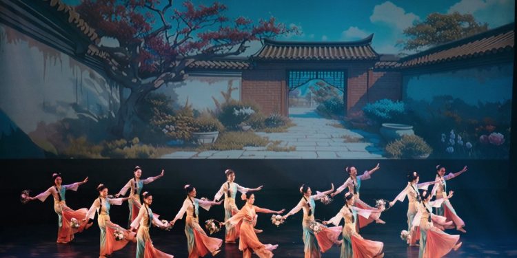 劉麗麗舞蹈團推出鉅作《十二花神》 以詩書畫舞譜寫四季之美 「燕窩女神」鄭書瑄化身百花之神 擔任大使傳遞愛與希望