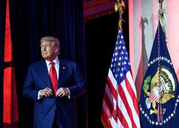 川普預告新晶片關稅下週登場 半導體供應鏈嚴陣以待