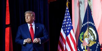 川普預告新晶片關稅下週登場 半導體供應鏈嚴陣以待