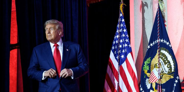 川普預告新晶片關稅下週登場 半導體供應鏈嚴陣以待