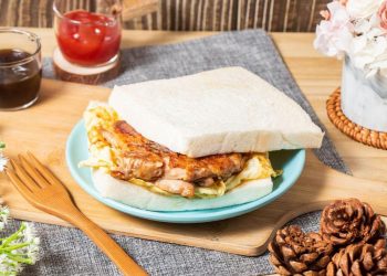 板橋必吃早午餐 炒泡麵、厚吐司、寵物友善空間一次滿足