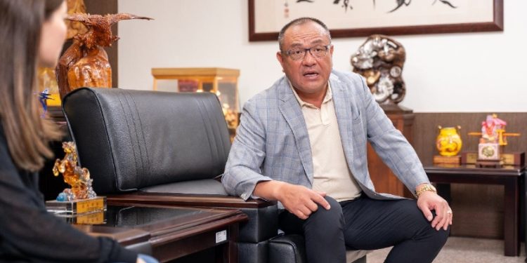 企業善舉暖苗栗 HOII林少萍攜手阿斌哥 大愛協會點亮弱勢希望