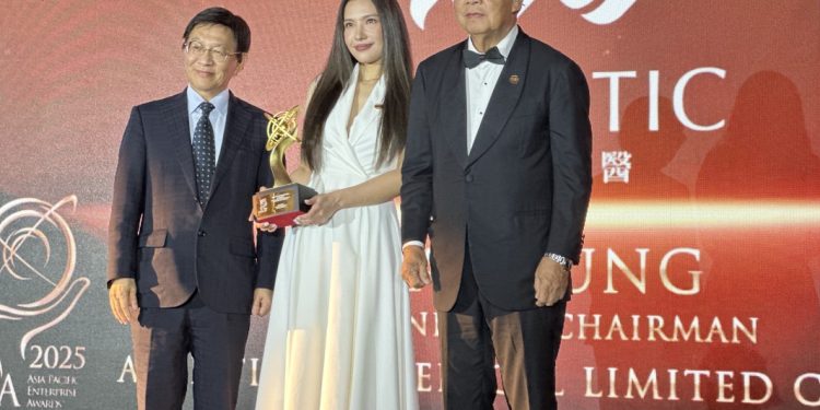 雅德思生醫蟬聯APEA大獎 以平價透明醫療推動牙醫平權並跨足越南