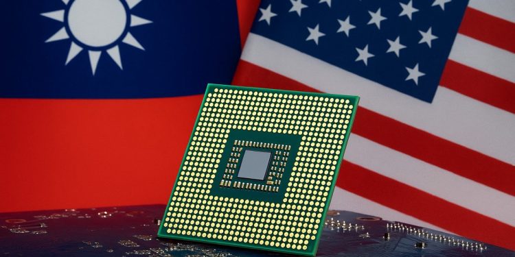 川普政府推台美50-50晶片計畫 恐撼動「矽盾」戰略?