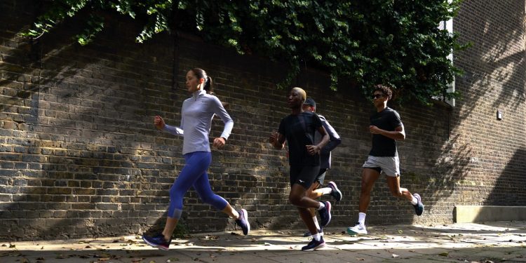 國民神鞋再升級!陪您「浪」向新世代 MIZUNO發表全新RIDER 29實戰跑鞋