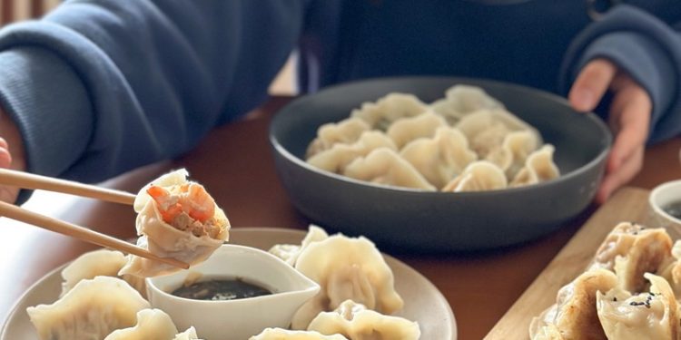 傳承職人手藝 創新經典滋味 「饟挵手弄坊」用真材實料與家傳溫度顛覆你對餃子的想像