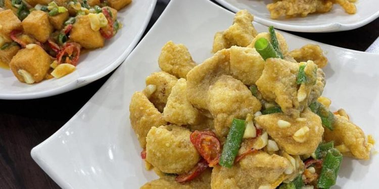 嘉義東石海鮮餐廳 親子樂遊漁人碼頭 蚵仔現烤DIY自助吃到飽