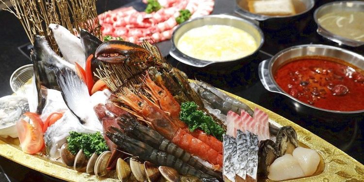 宜蘭火鍋吃到飽新亮點 自助吧螃蟹無限吃 海鮮控別錯過