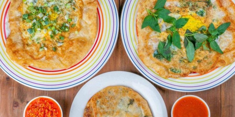 礁溪蔥油餅推薦 傳承來自湯圍溝排隊美食 手作酥脆香氣飄全街