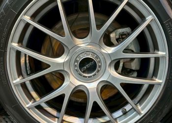 三重區汽車美容推薦 從車體拋光到鍍膜 每一步都不馬虎