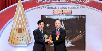第一金人壽「美樂悠」獲國家品牌玉山獎 理財、退休、傳承 三大功能 創造無憂的人生下半場
