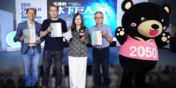 「潛海戰將」曾獲神祕魚群相救 比電影更奇幻!