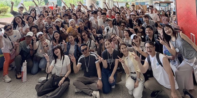 飛騰伊果免費招待百位學員飛宿霧 打造台灣自媒體培訓新典範